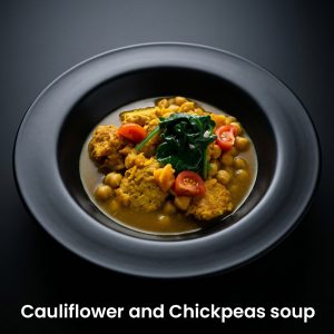 Cauliflower-and-Chickpeas-soup